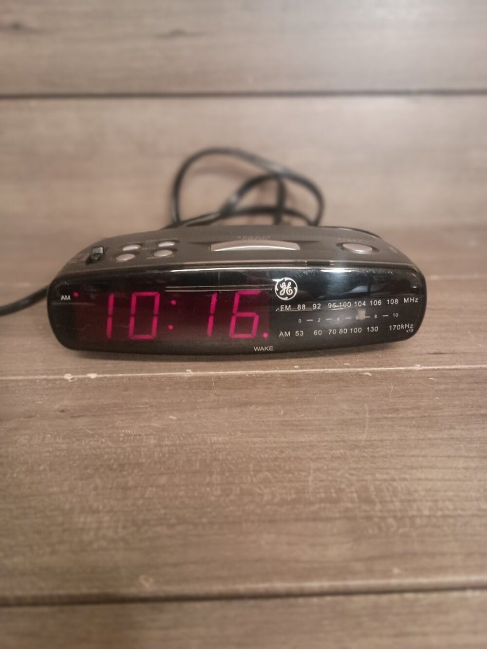 GE General Electric AM/FM Radio Alarm Clock Radio Model 7-4835B Tested